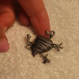 Silver Frog Pendant